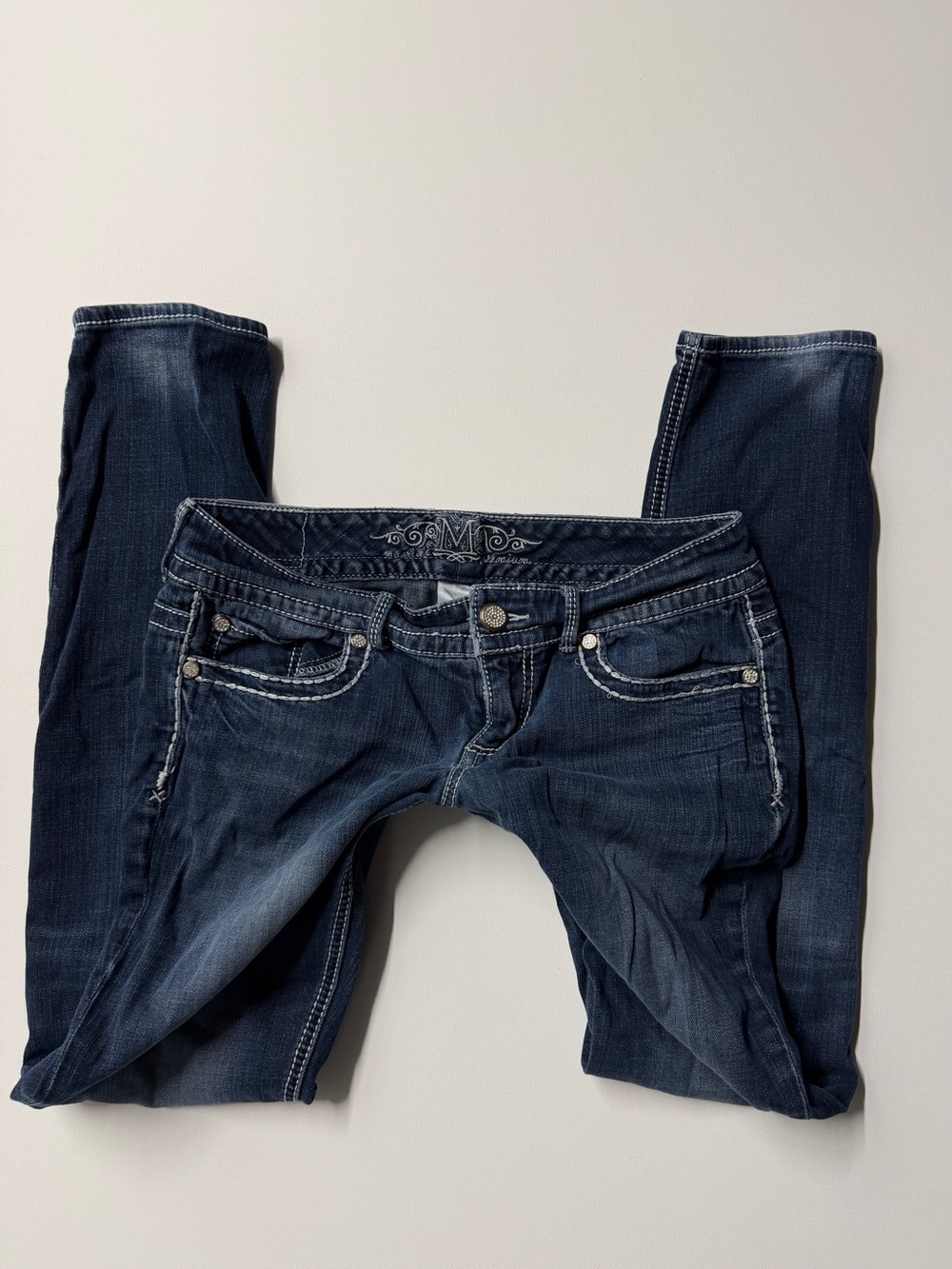 Maurices Women's Blue and Navy Jeans